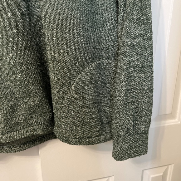 Eddie Bauer Green Pullover Sweater Pockets Soft Material Size L - Picture 4 of 7